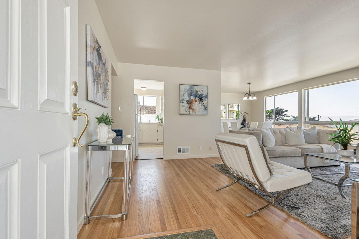 Detail Gallery Image 7 of 56 For 157 Longview Dr, Daly City,  CA 94015 - 4 Beds | 3 Baths