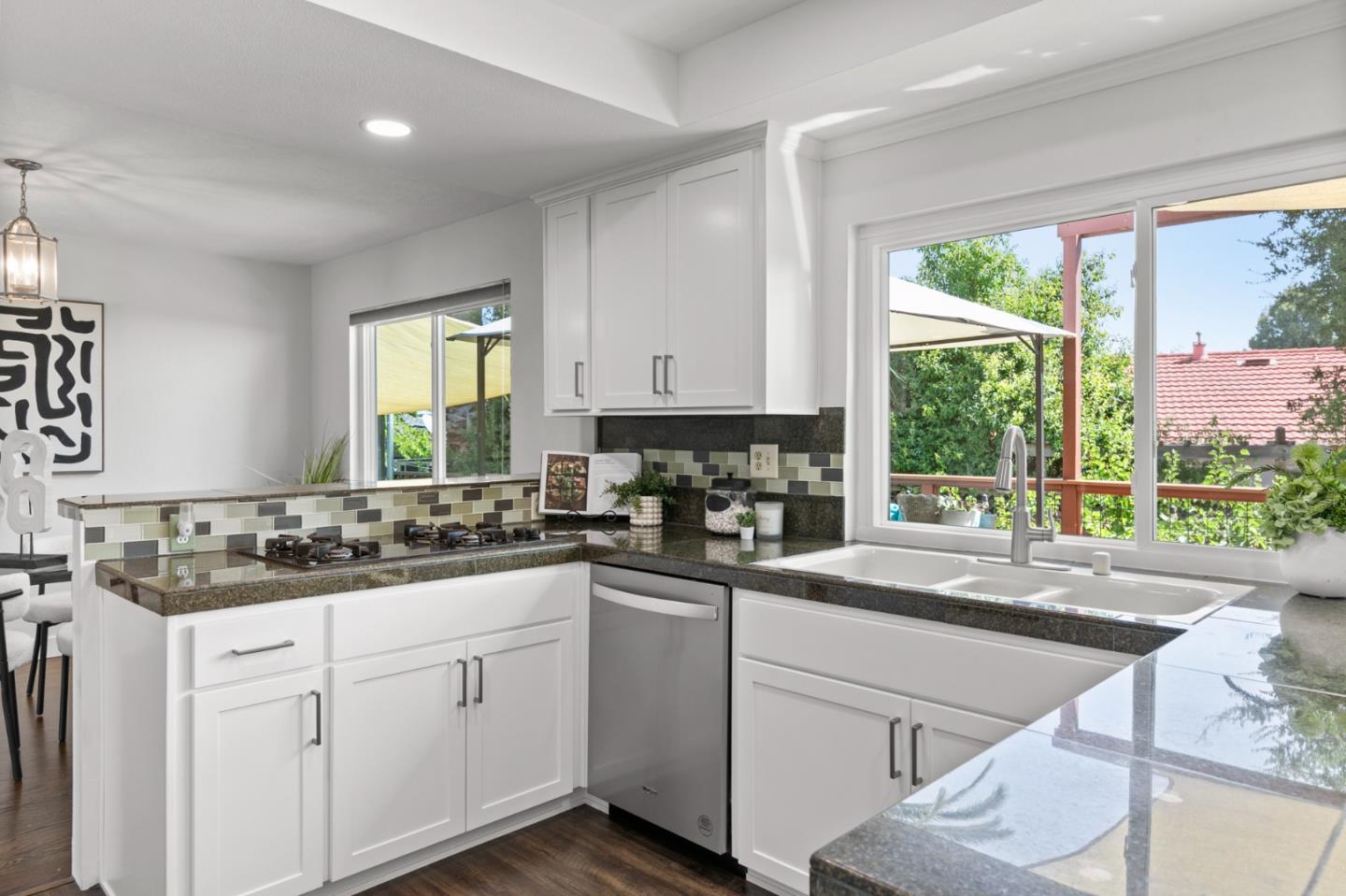 Detail Gallery Image 12 of 51 For 5138 El Roble Ct, San Jose,  CA 95118 - 4 Beds | 2/1 Baths