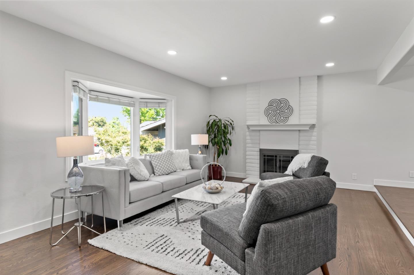 Detail Gallery Image 4 of 51 For 5138 El Roble Ct, San Jose,  CA 95118 - 4 Beds | 2/1 Baths