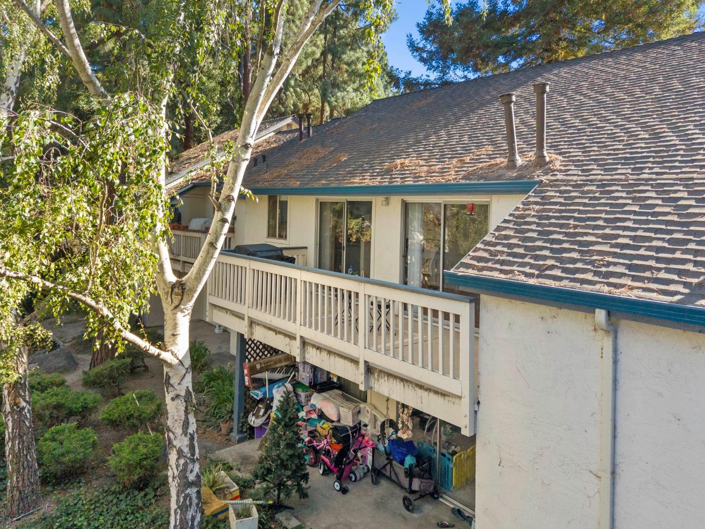 Detail Gallery Image 12 of 34 For 1042 Summermist Ct #107,  San Jose,  CA 95122 - 2 Beds | 1 Baths