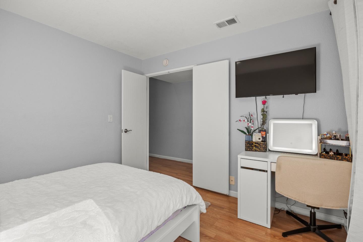 Detail Gallery Image 14 of 34 For 1042 Summermist Ct #107,  San Jose,  CA 95122 - 2 Beds | 1 Baths