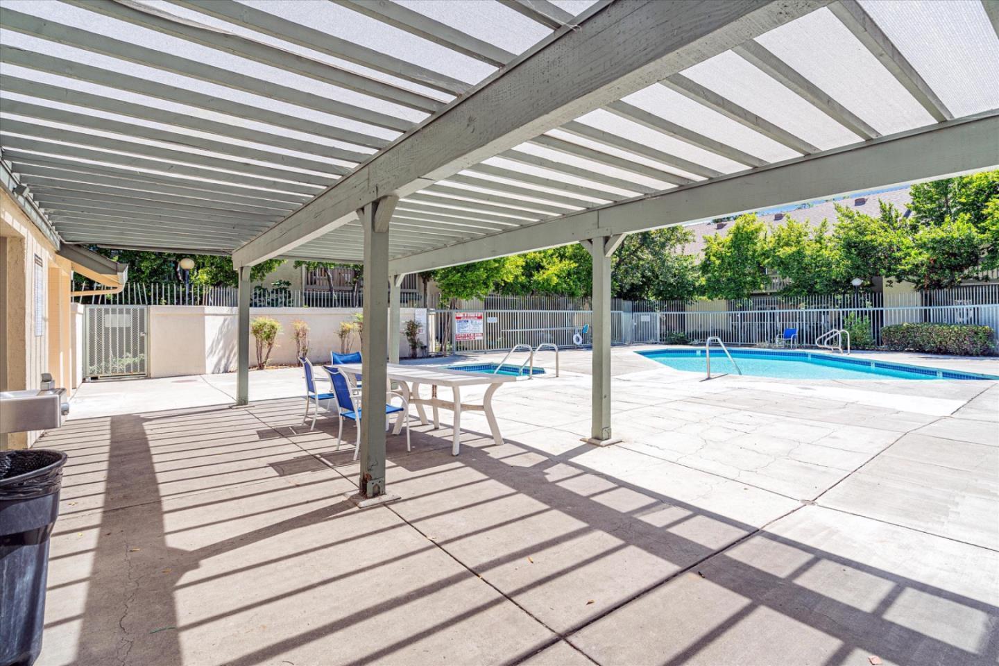 Detail Gallery Image 33 of 34 For 1042 Summermist Ct #107,  San Jose,  CA 95122 - 2 Beds | 1 Baths