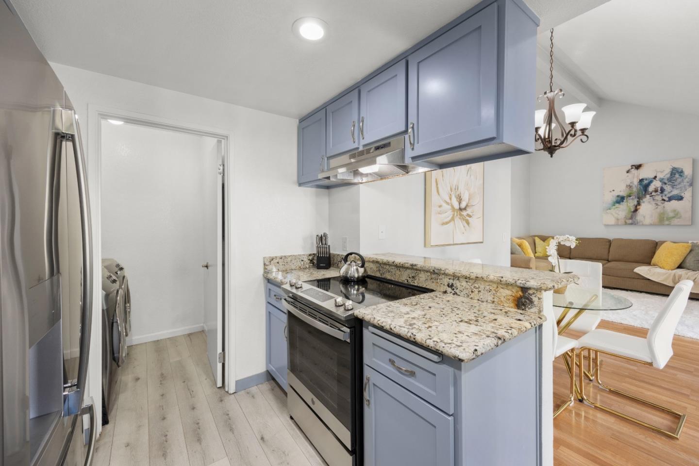 Detail Gallery Image 9 of 34 For 1042 Summermist Ct #107,  San Jose,  CA 95122 - 2 Beds | 1 Baths
