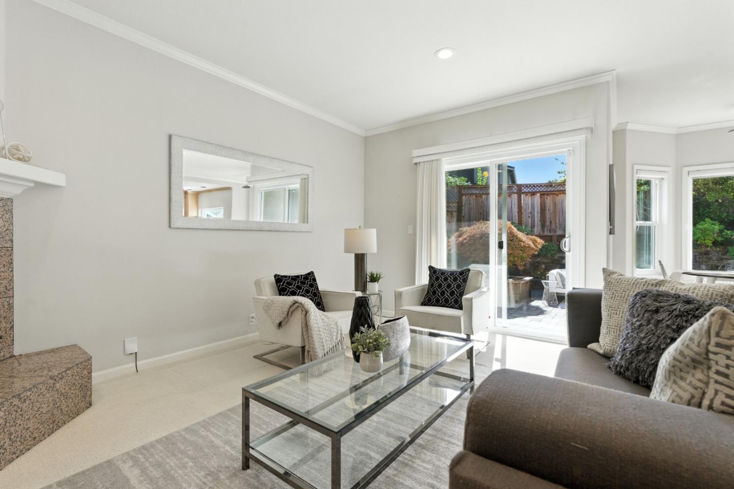 Detail Gallery Image 12 of 54 For 3711 Hamilton Way, Redwood City,  CA 94062 - 4 Beds | 3 Baths