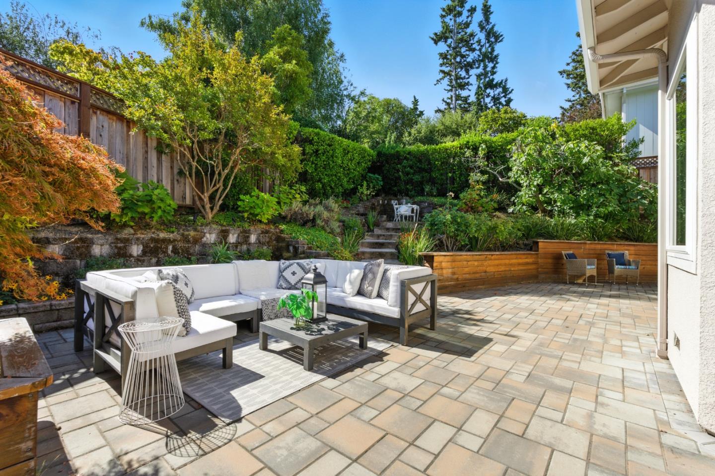 Detail Gallery Image 38 of 54 For 3711 Hamilton Way, Redwood City,  CA 94062 - 4 Beds | 3 Baths