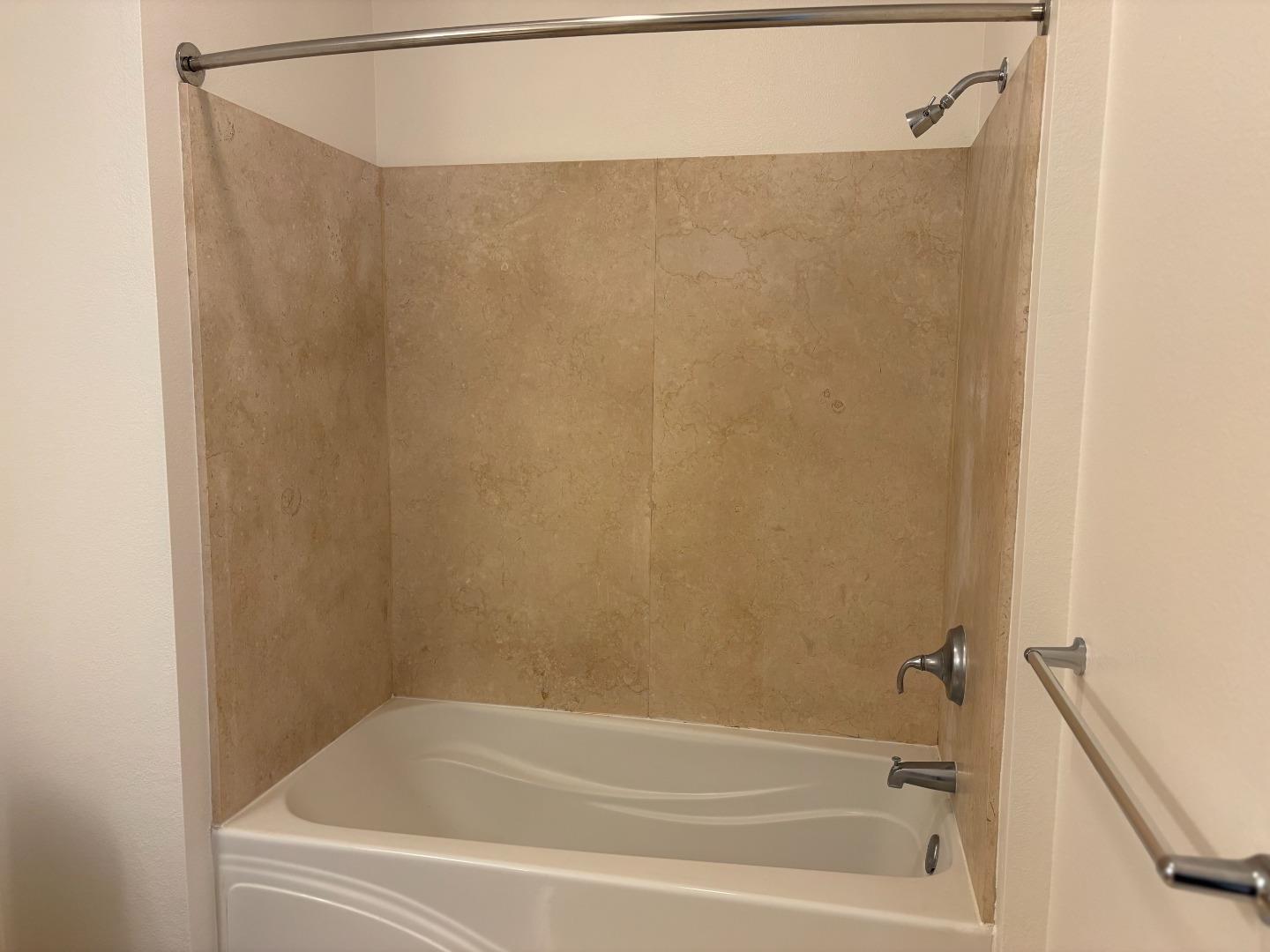 Detail Gallery Image 18 of 35 For 1066 41st Ave #A202,  Capitola,  CA 95010 - 1 Beds | 1 Baths