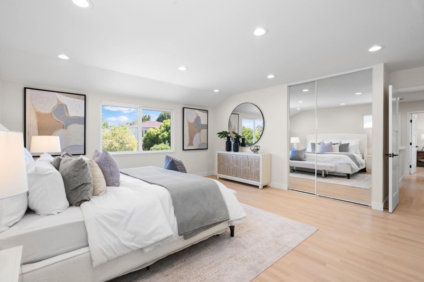 Detail Gallery Image 21 of 43 For 1049 Bigoak Ct, San Jose,  CA 95129 - 5 Beds | 2/1 Baths