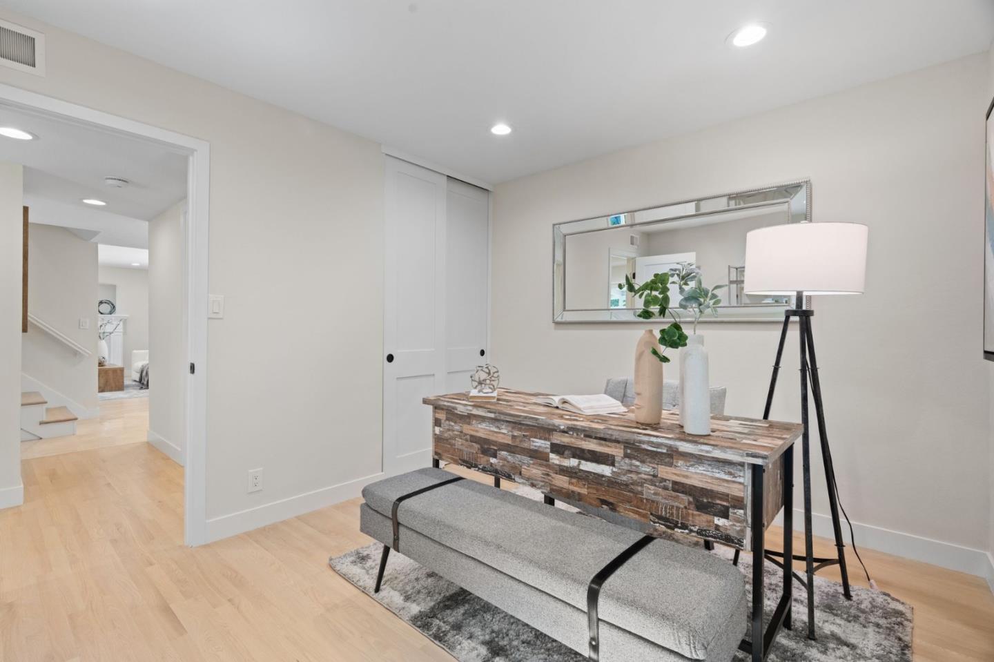Detail Gallery Image 30 of 43 For 1049 Bigoak Ct, San Jose,  CA 95129 - 5 Beds | 2/1 Baths