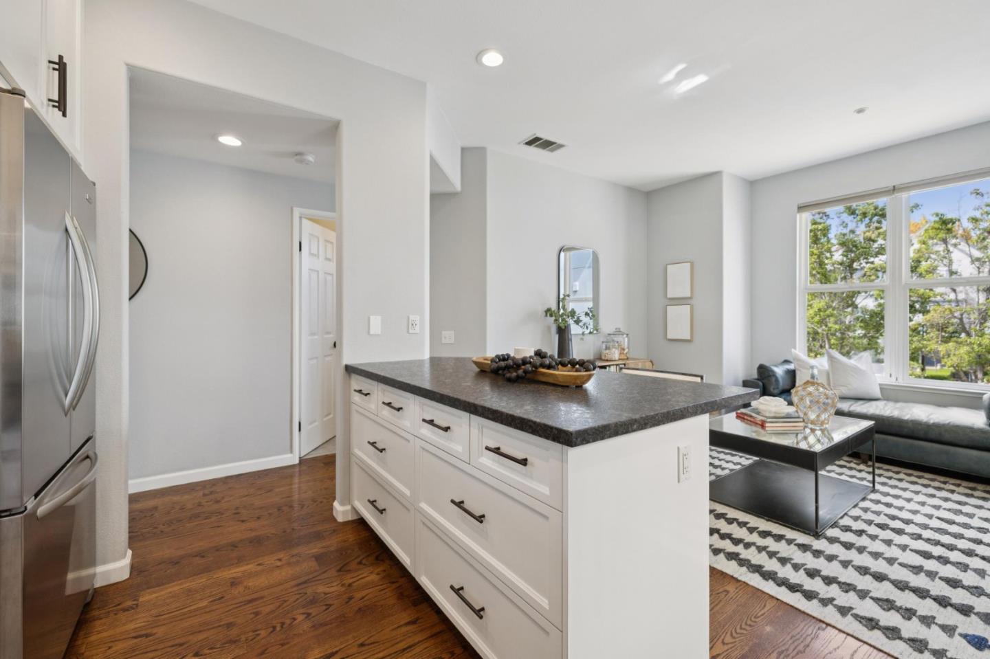 Detail Gallery Image 21 of 58 For 206 Village Ln, Foster City,  CA 94404 - 2 Beds | 3 Baths
