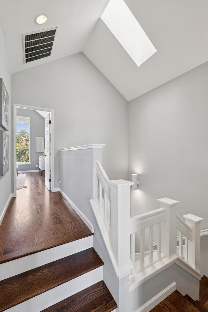 Detail Gallery Image 28 of 58 For 206 Village Ln, Foster City,  CA 94404 - 2 Beds | 3 Baths