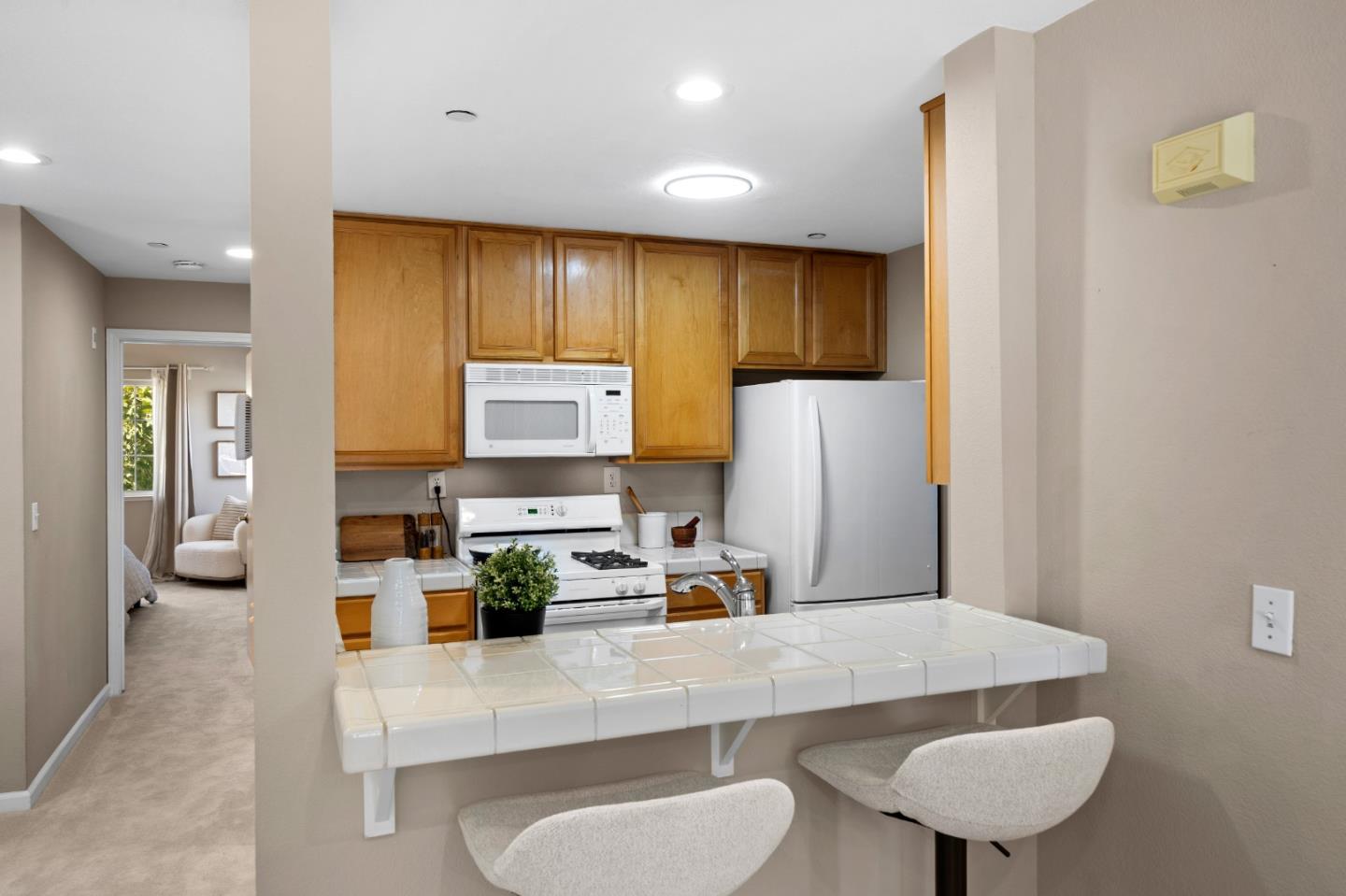 Detail Gallery Image 12 of 49 For 614 Arcadia Ter #301,  Sunnyvale,  CA 94085 - 2 Beds | 2 Baths
