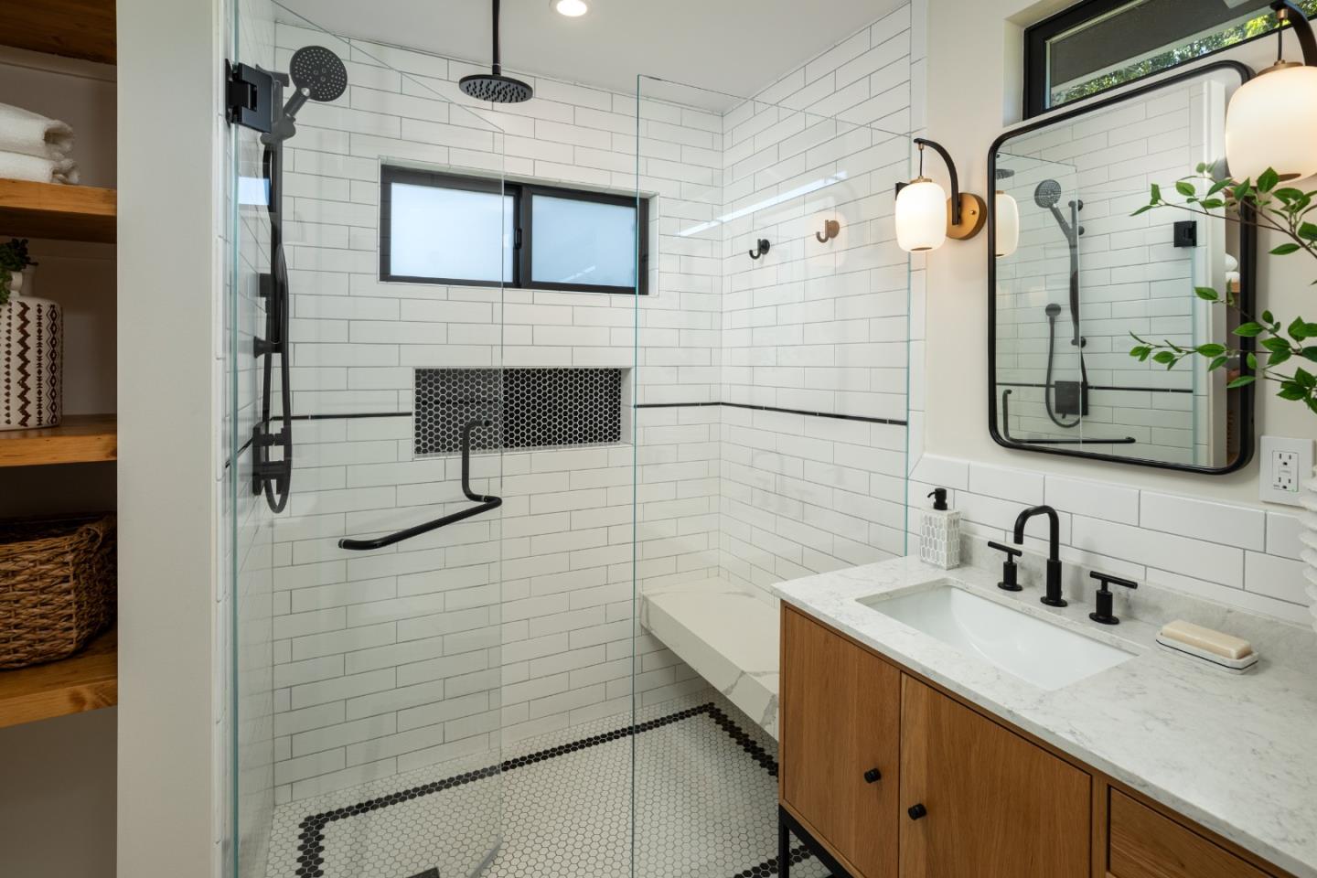 Detail Gallery Image 14 of 24 For 3530 Altamont Way, Redwood City,  CA 94062 - 3 Beds | 2 Baths