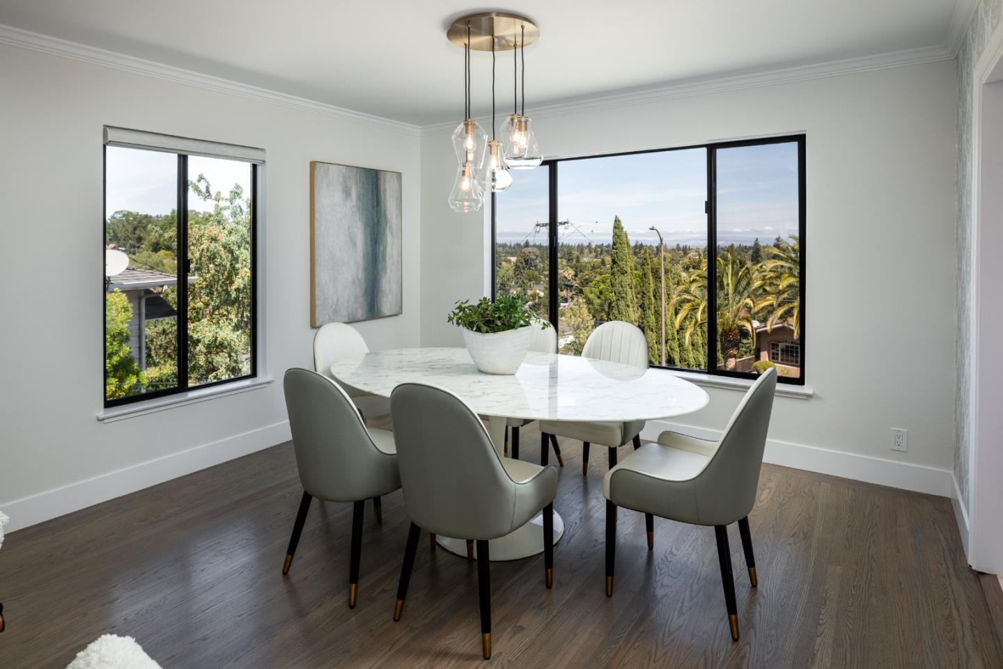 Detail Gallery Image 8 of 24 For 3530 Altamont Way, Redwood City,  CA 94062 - 3 Beds | 2 Baths