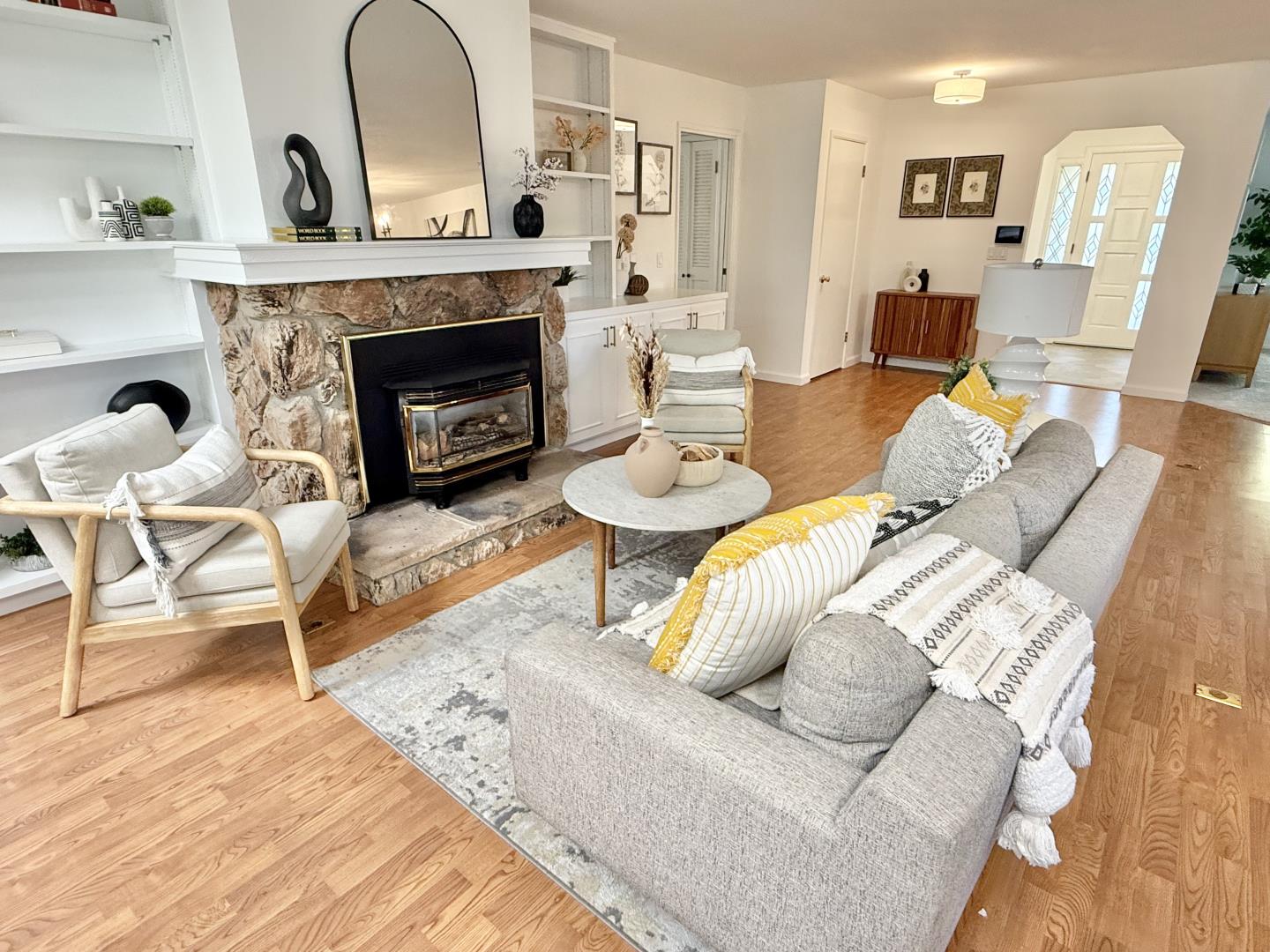 Detail Gallery Image 10 of 55 For 1101 Greenwood Pl, Salinas,  CA 93901 - 3 Beds | 2 Baths