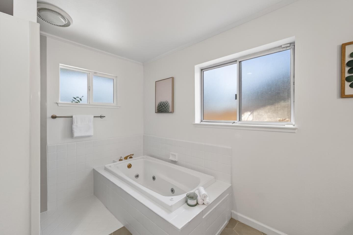 Detail Gallery Image 30 of 55 For 1101 Greenwood Pl, Salinas,  CA 93901 - 3 Beds | 2 Baths