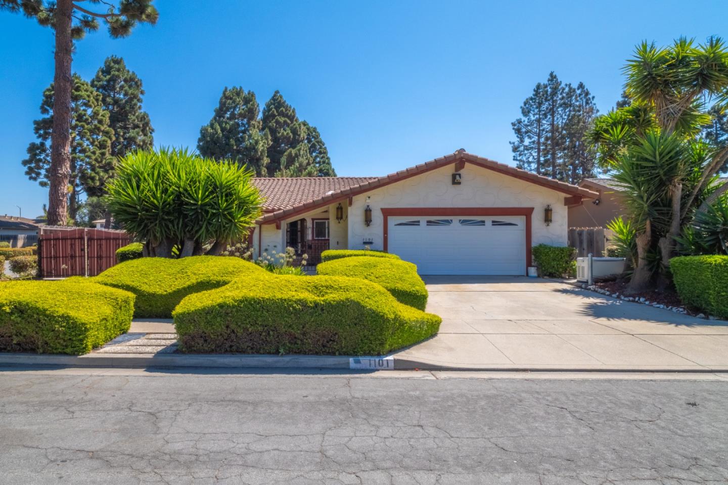 Detail Gallery Image 55 of 55 For 1101 Greenwood Pl, Salinas,  CA 93901 - 3 Beds | 2 Baths