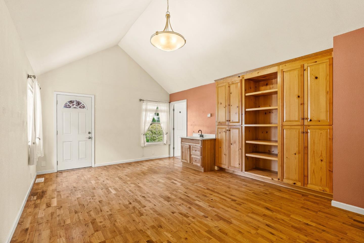 Detail Gallery Image 14 of 29 For 173 Oak Creek Blvd, Scotts Valley,  CA 95066 - 5 Beds | 4/1 Baths