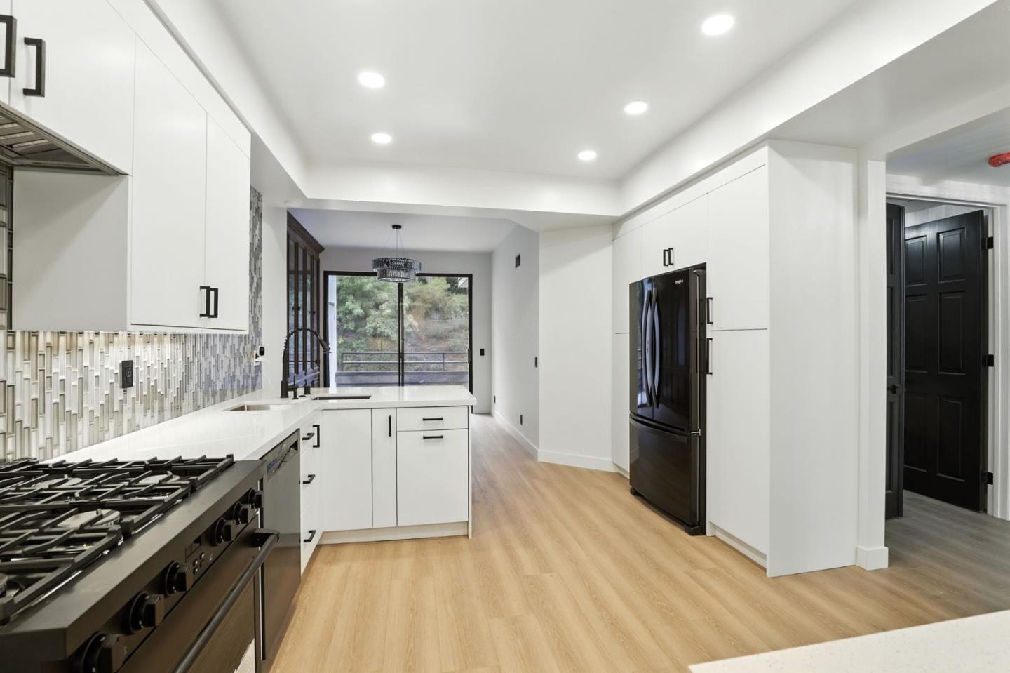 Detail Gallery Image 16 of 46 For 4728 Park Encino Ln #318,  Encino,  CA 91436 - 2 Beds | 2 Baths