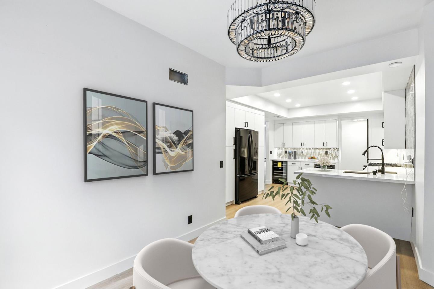 Detail Gallery Image 3 of 46 For 4728 Park Encino Ln #318,  Encino,  CA 91436 - 2 Beds | 2 Baths