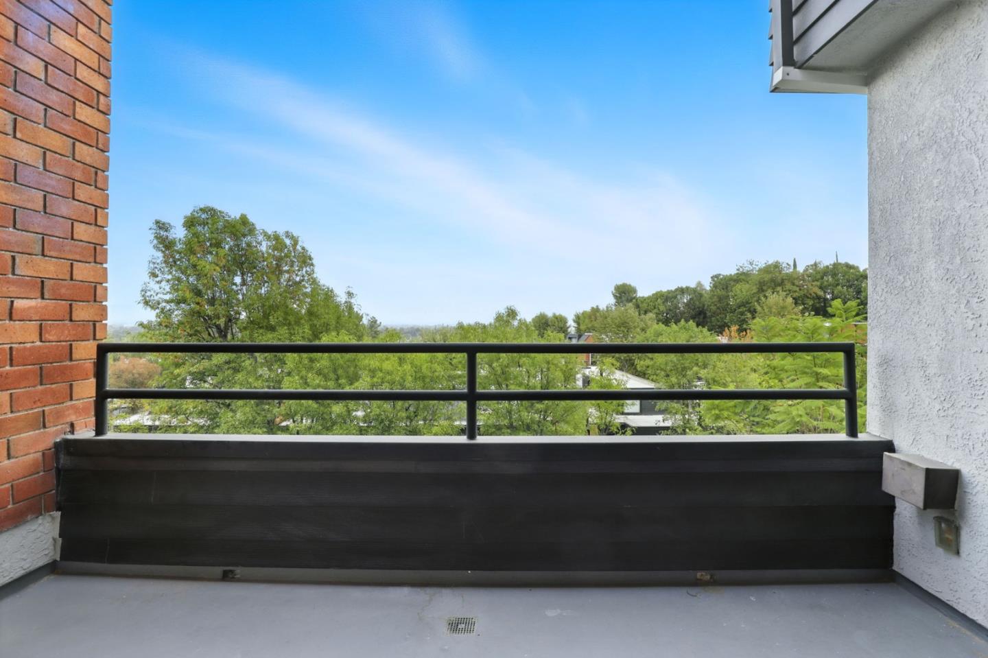 Detail Gallery Image 32 of 46 For 4728 Park Encino Ln #318,  Encino,  CA 91436 - 2 Beds | 2 Baths