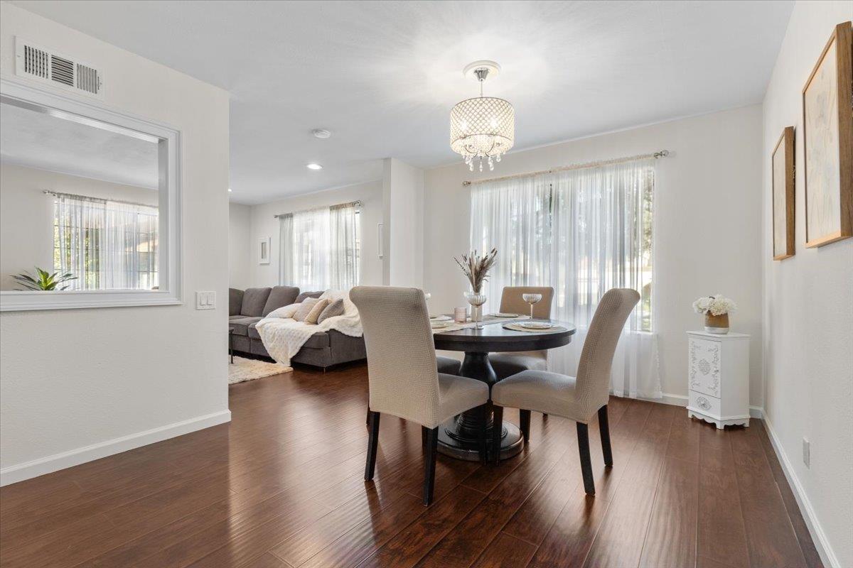 Detail Gallery Image 12 of 32 For 5439 Colony Green Dr, San Jose,  CA 95123 - 2 Beds | 2/1 Baths