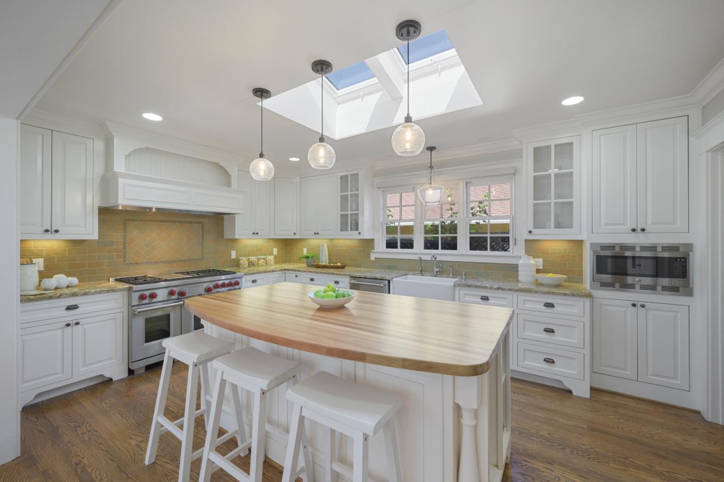Detail Gallery Image 11 of 28 For 343 Warren Rd, San Mateo,  CA 94402 - 4 Beds | 3 Baths