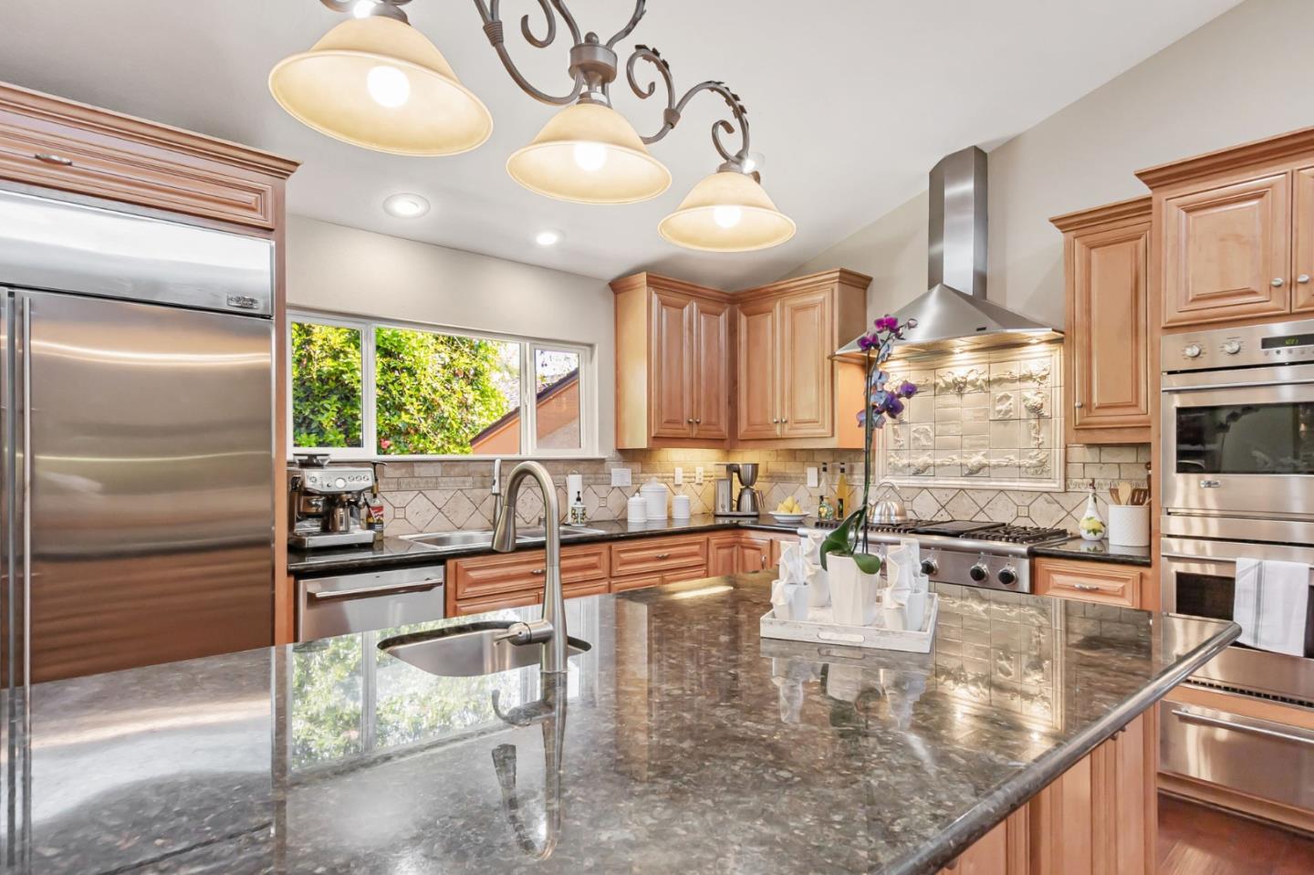 Detail Gallery Image 18 of 87 For 10881 Barranca Dr, Cupertino,  CA 95014 - 4 Beds | 3/2 Baths