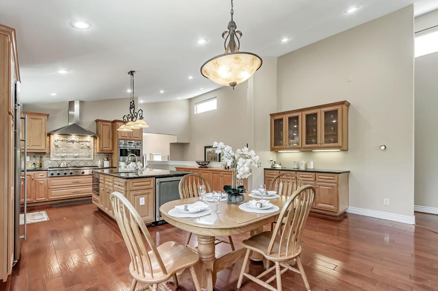 Detail Gallery Image 22 of 87 For 10881 Barranca Dr, Cupertino,  CA 95014 - 4 Beds | 3/2 Baths