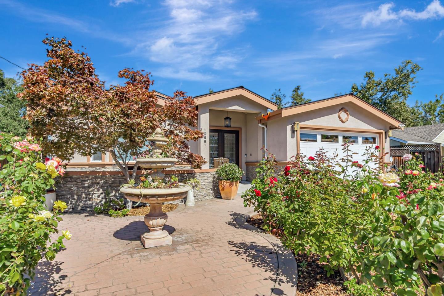 Detail Gallery Image 3 of 87 For 10881 Barranca Dr, Cupertino,  CA 95014 - 4 Beds | 3/2 Baths