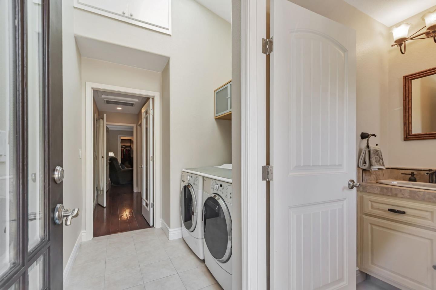 Detail Gallery Image 38 of 87 For 10881 Barranca Dr, Cupertino,  CA 95014 - 4 Beds | 3/2 Baths