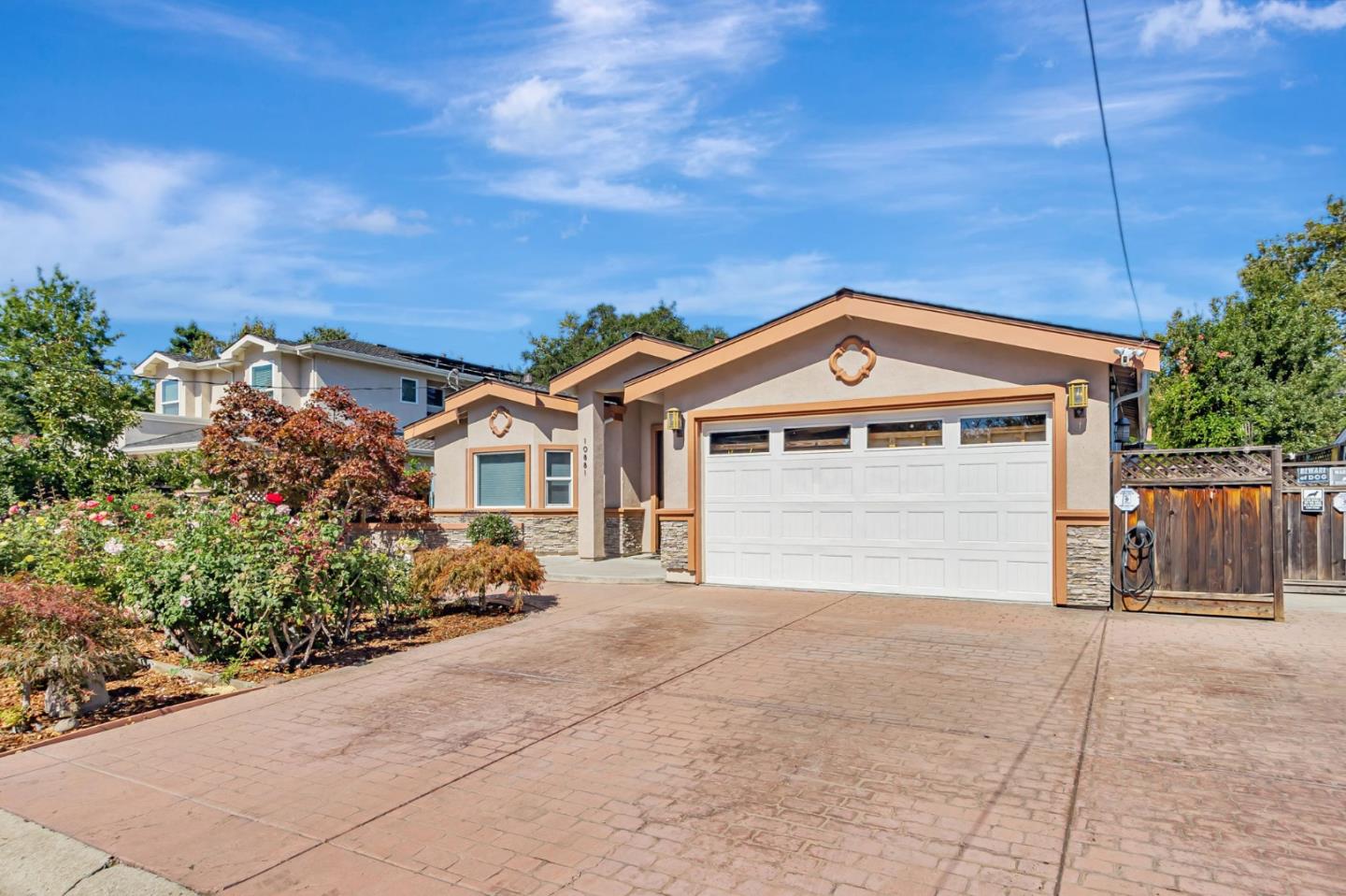 Detail Gallery Image 4 of 87 For 10881 Barranca Dr, Cupertino,  CA 95014 - 4 Beds | 3/2 Baths