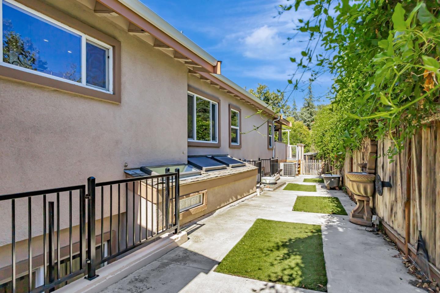 Detail Gallery Image 65 of 87 For 10881 Barranca Dr, Cupertino,  CA 95014 - 4 Beds | 3/2 Baths