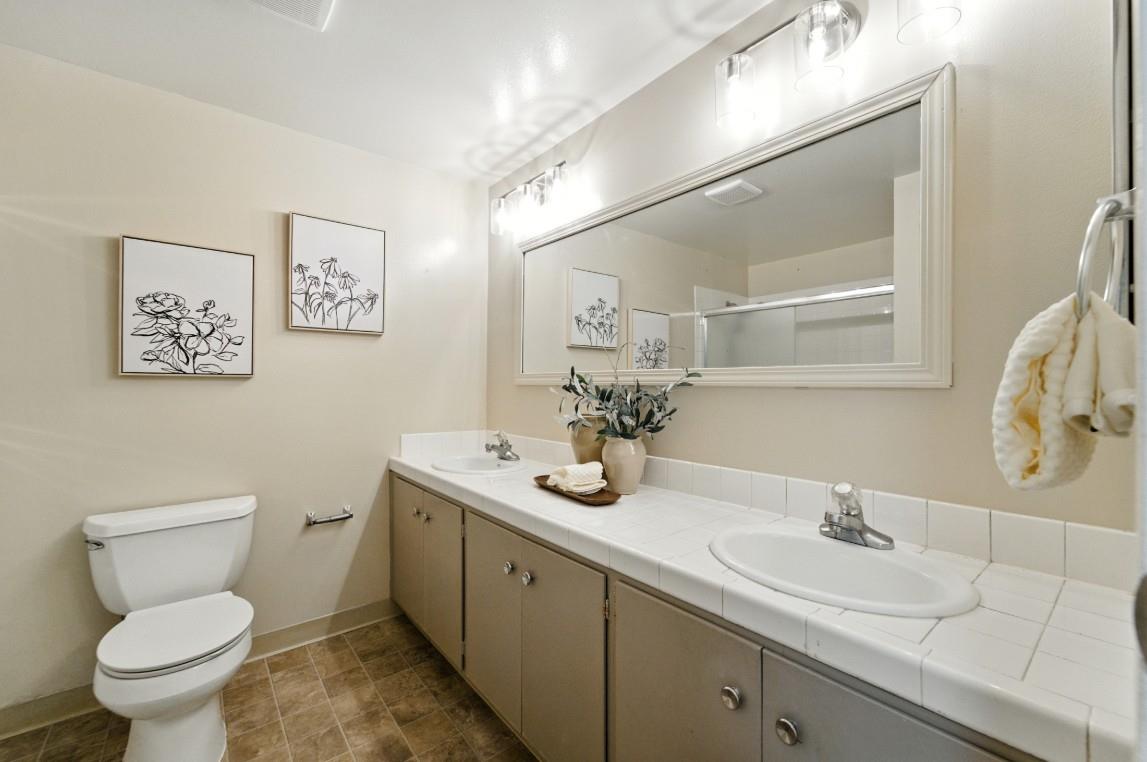Detail Gallery Image 11 of 24 For 1154 Bentoak Ln, San Jose,  CA 95129 - 4 Beds | 2 Baths