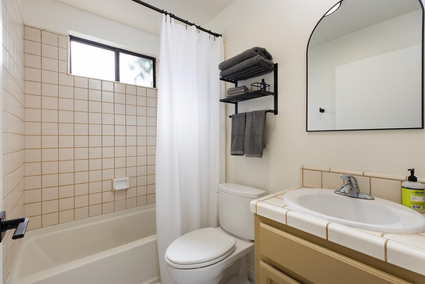 Detail Gallery Image 17 of 25 For 296 Grace Way, Scotts Valley,  CA 95066 - 3 Beds | 2/1 Baths