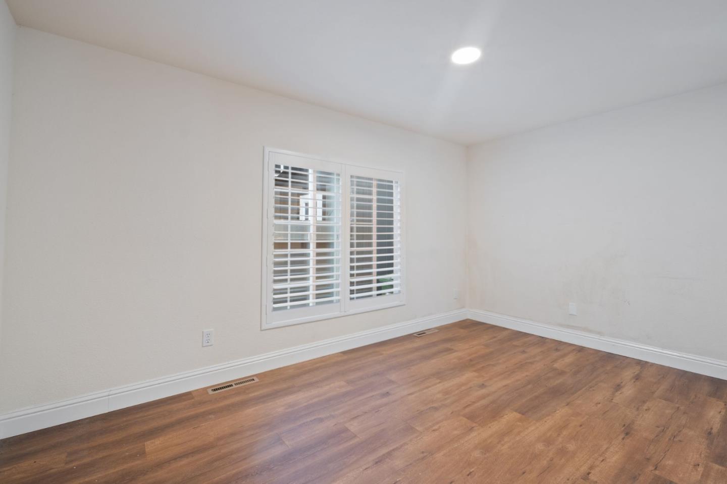 Detail Gallery Image 23 of 29 For 64 Franciscan Dr #17,  Daly City,  CA 94014 - 3 Beds | 2 Baths