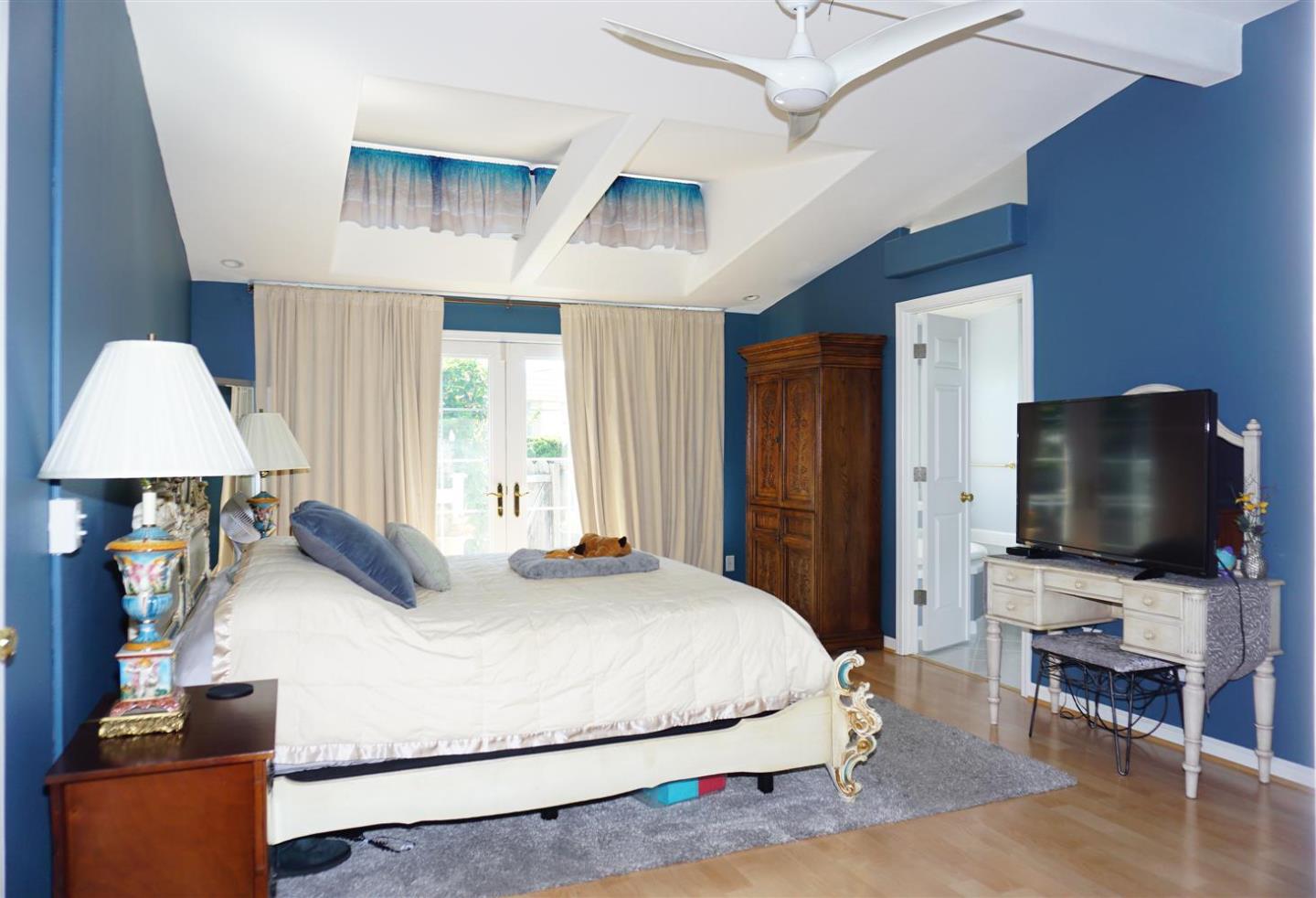 Detail Gallery Image 15 of 27 For 1225 Vienna Dr #402,  Sunnyvale,  CA 94089 - 4 Beds | 2 Baths