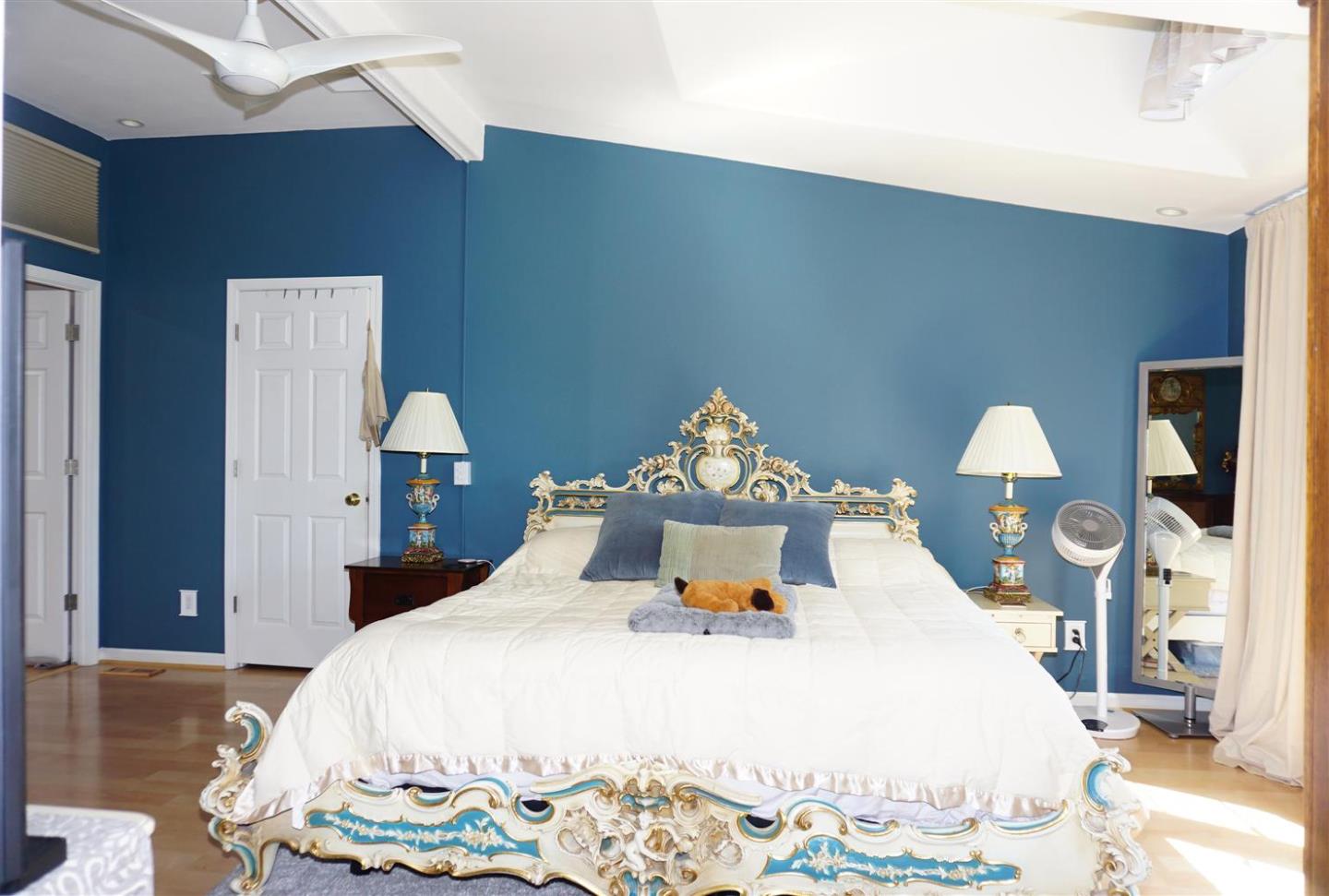 Detail Gallery Image 17 of 27 For 1225 Vienna Dr #402,  Sunnyvale,  CA 94089 - 4 Beds | 2 Baths