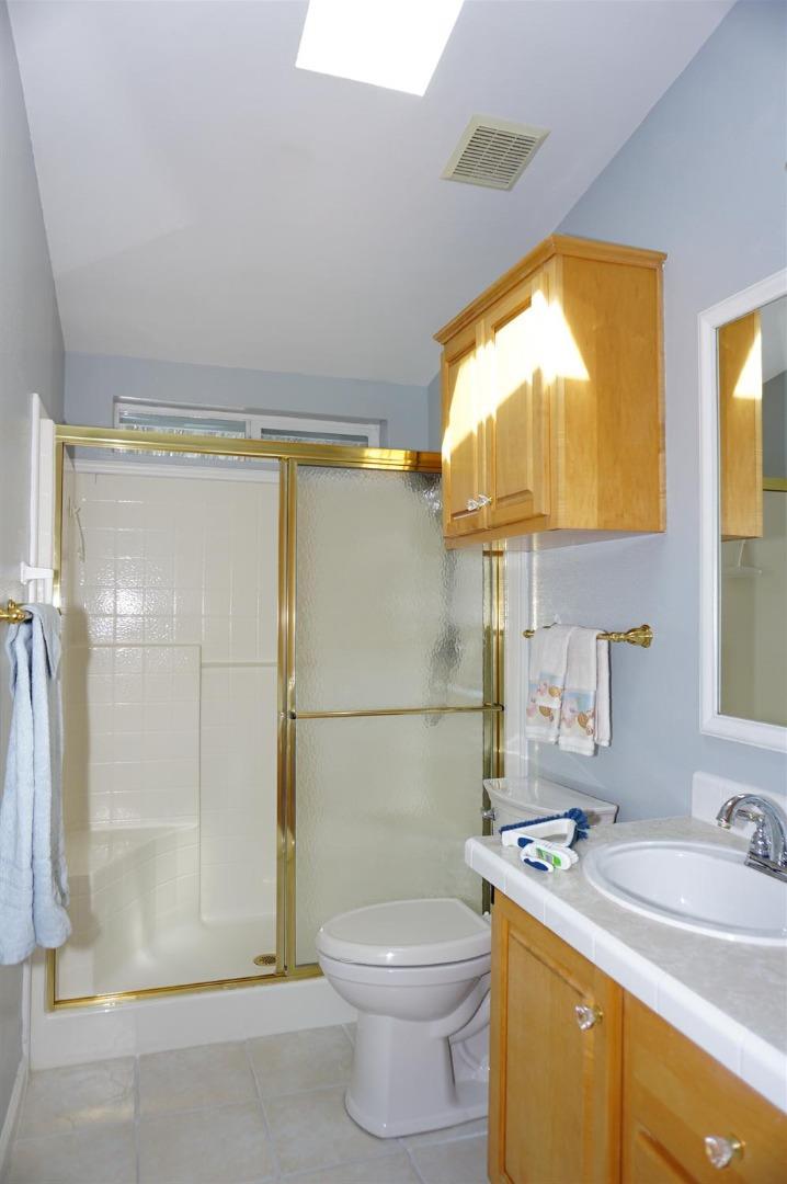 Detail Gallery Image 23 of 27 For 1225 Vienna Dr #402,  Sunnyvale,  CA 94089 - 4 Beds | 2 Baths