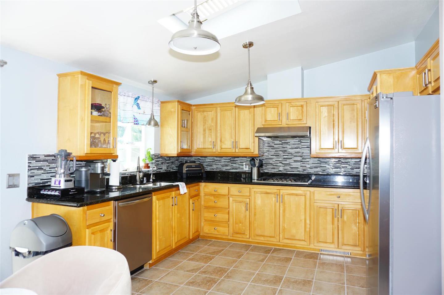 Detail Gallery Image 5 of 27 For 1225 Vienna Dr #402,  Sunnyvale,  CA 94089 - 4 Beds | 2 Baths