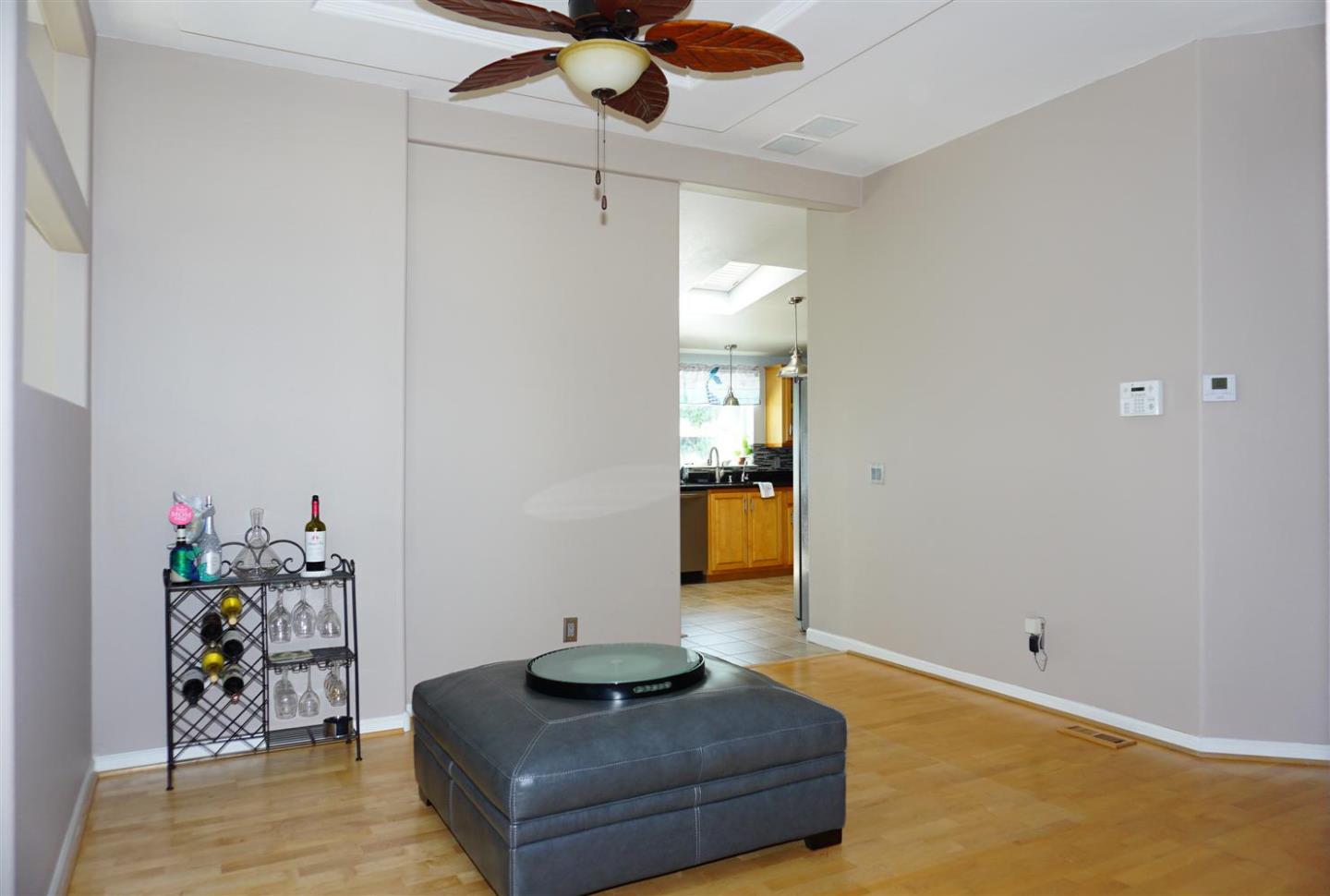 Detail Gallery Image 9 of 27 For 1225 Vienna Dr #402,  Sunnyvale,  CA 94089 - 4 Beds | 2 Baths