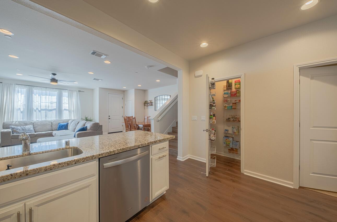 Detail Gallery Image 14 of 47 For 18669 Mcclellan Cir, East Garrison,  CA 93933 - 3 Beds | 2/1 Baths