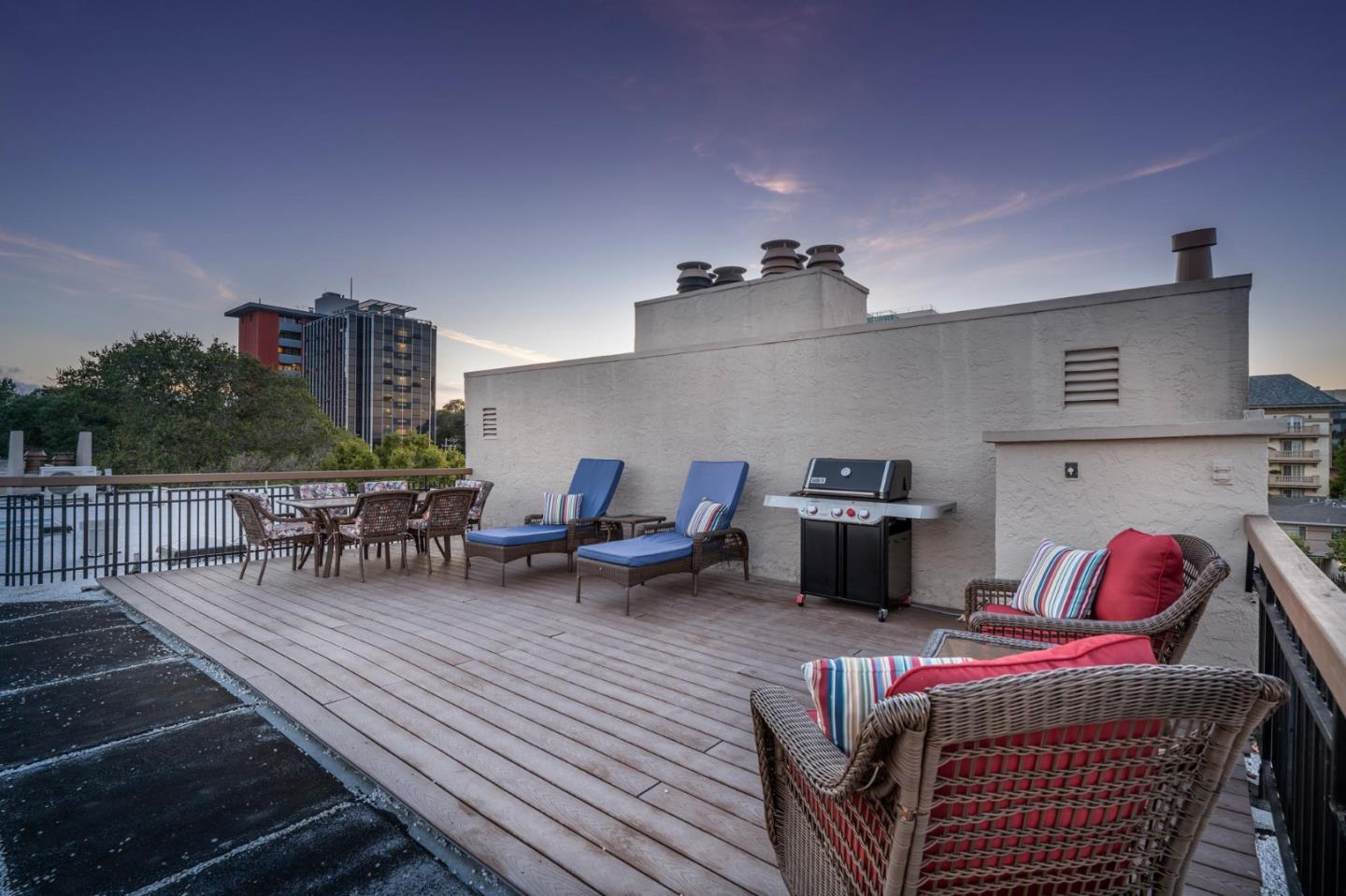 Detail Gallery Image 32 of 43 For 217 8th Ave #203,  San Mateo,  CA 94401 - 2 Beds | 2 Baths