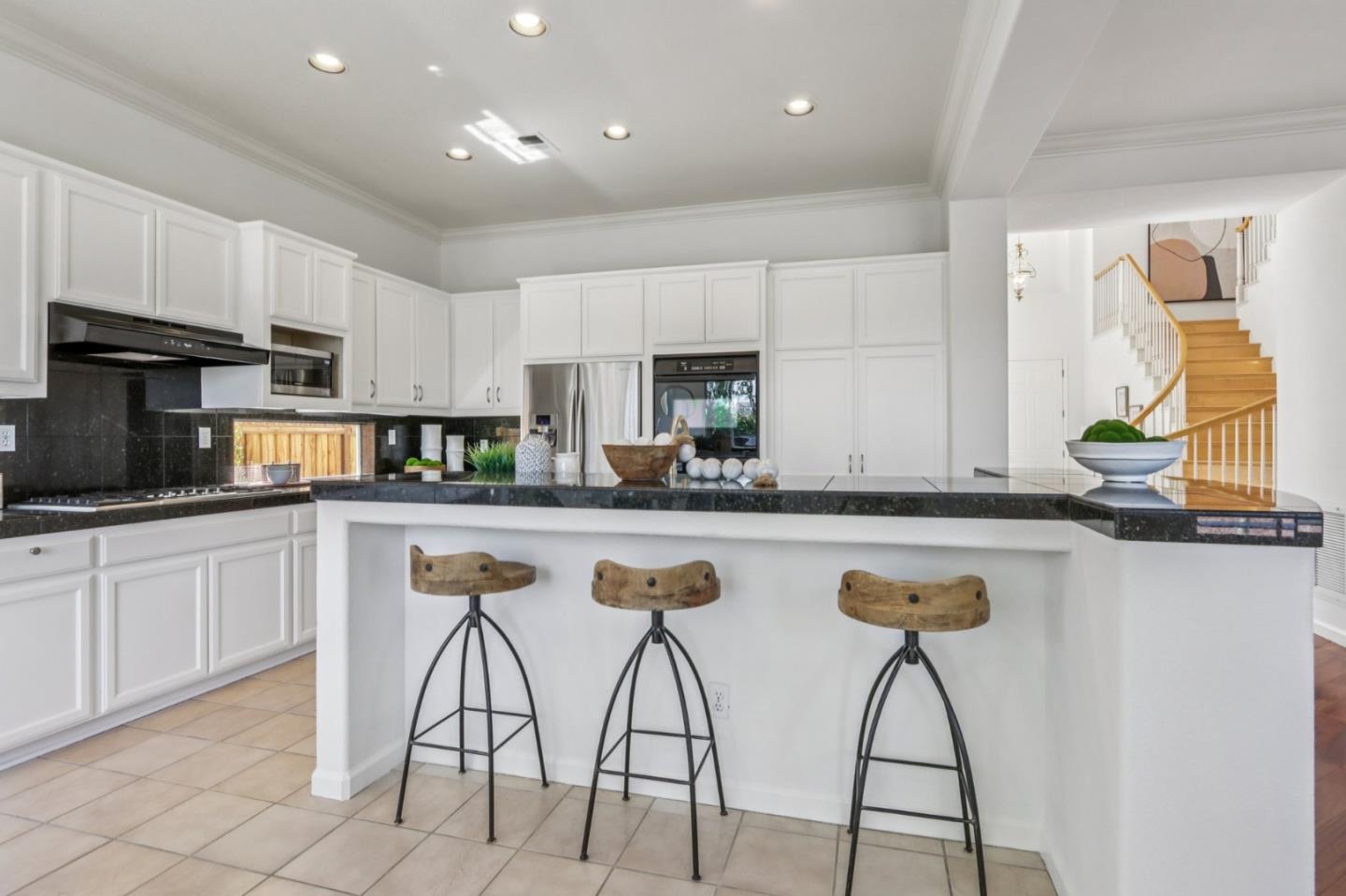 Detail Gallery Image 10 of 56 For 5254 Grosseto Ct, San Jose,  CA 95138 - 5 Beds | 4/1 Baths