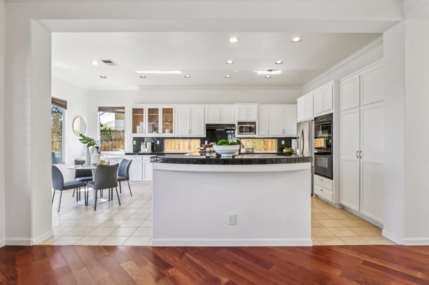 Detail Gallery Image 17 of 56 For 5254 Grosseto Ct, San Jose,  CA 95138 - 5 Beds | 4/1 Baths