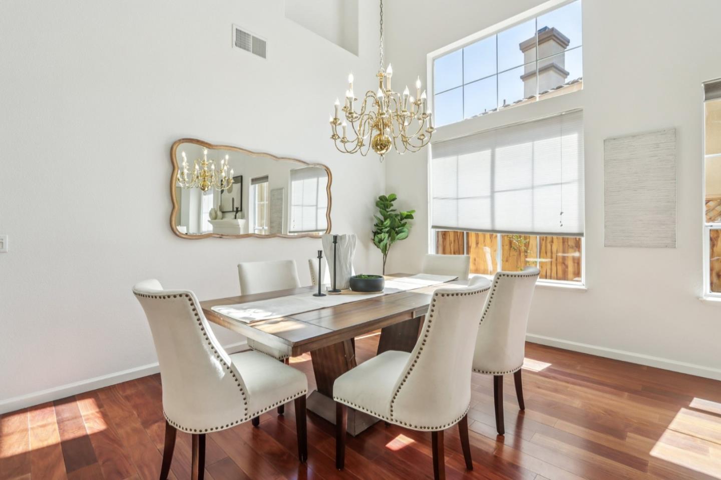 Detail Gallery Image 8 of 56 For 5254 Grosseto Ct, San Jose,  CA 95138 - 5 Beds | 4/1 Baths