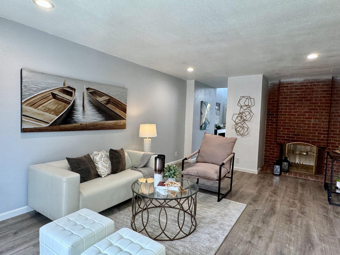 Detail Gallery Image 11 of 43 For 3390 Vangorn Ct, San Jose,  CA 95121 - 4 Beds | 2 Baths