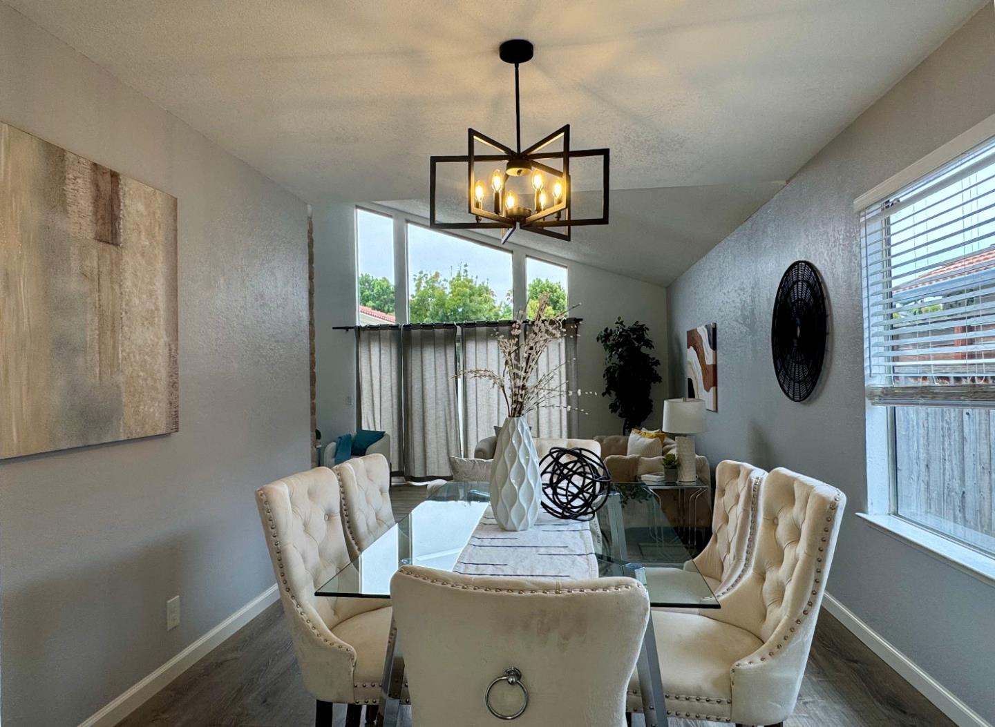 Detail Gallery Image 19 of 43 For 3390 Vangorn Ct, San Jose,  CA 95121 - 4 Beds | 2 Baths