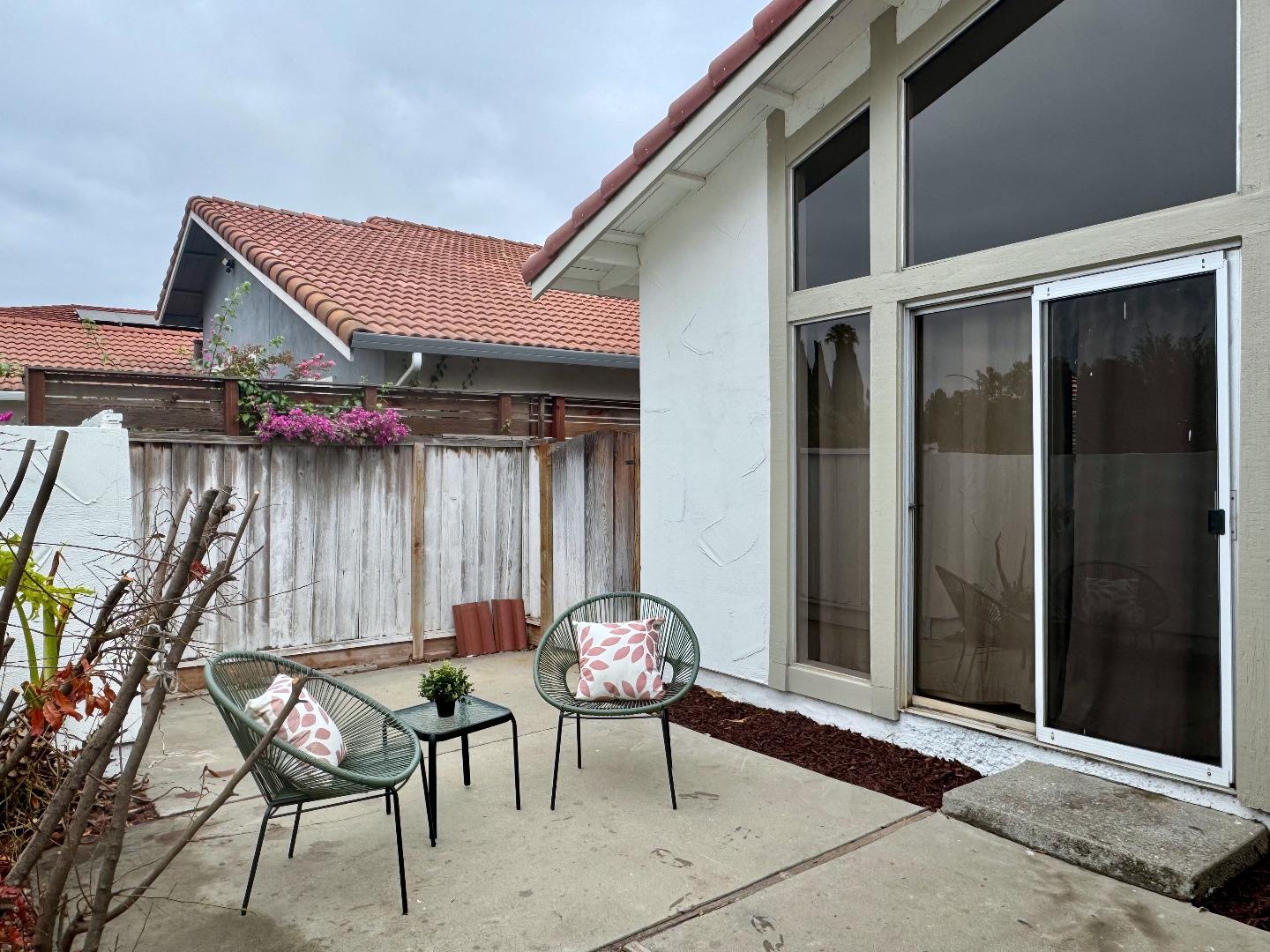 Detail Gallery Image 4 of 43 For 3390 Vangorn Ct, San Jose,  CA 95121 - 4 Beds | 2 Baths