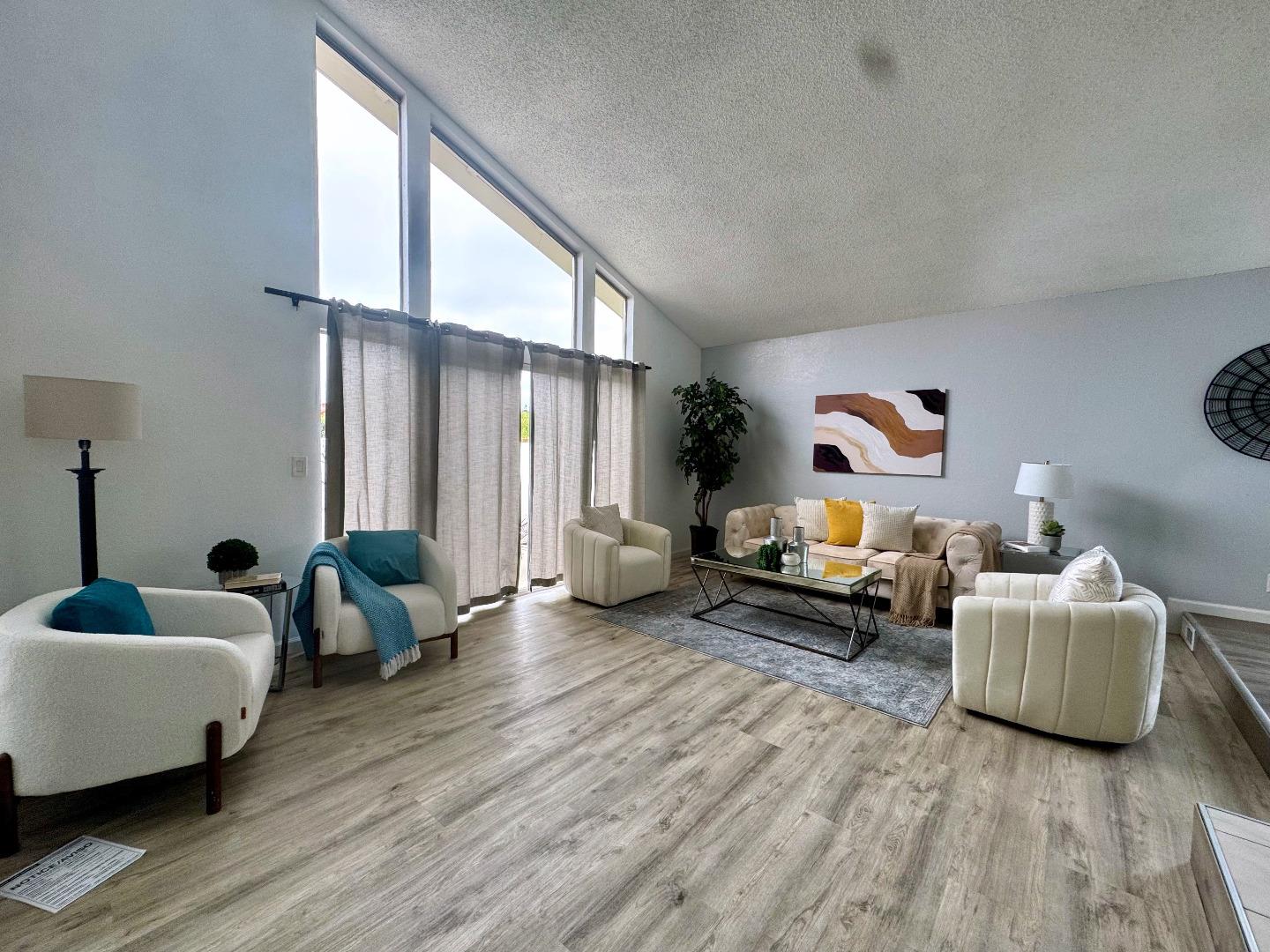 Detail Gallery Image 6 of 43 For 3390 Vangorn Ct, San Jose,  CA 95121 - 4 Beds | 2 Baths