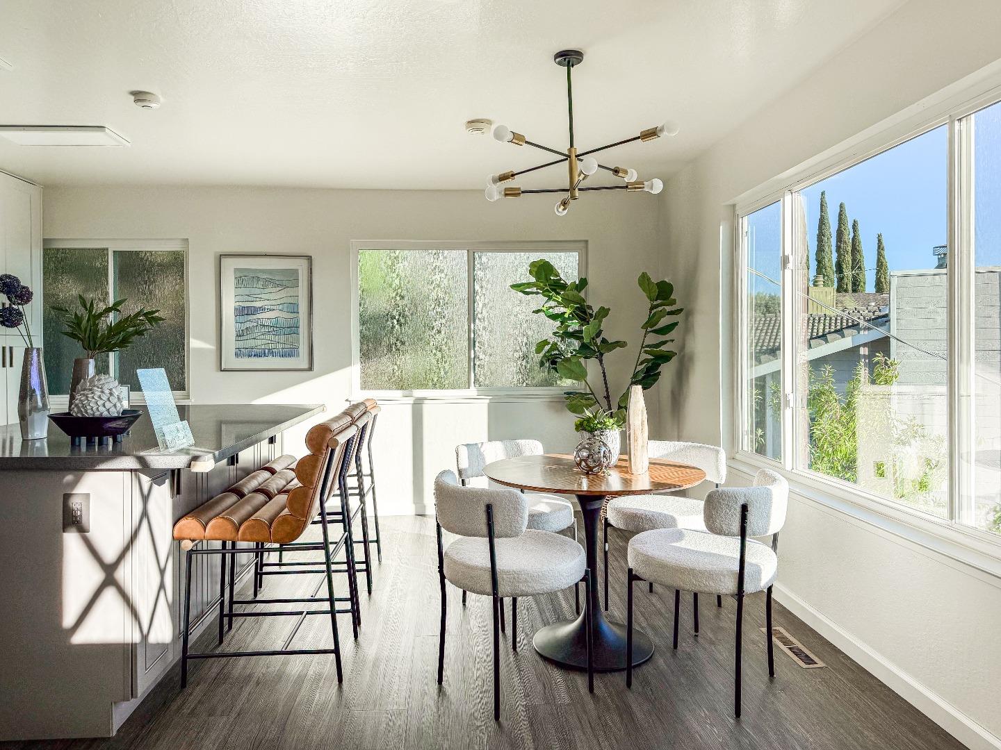 Detail Gallery Image 11 of 31 For 3457 Ramstad Dr, San Jose,  CA 95127 - 4 Beds | 2/1 Baths
